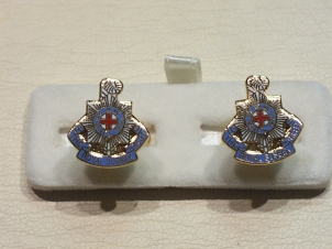 Royal Sussex Regiment enamelled cufflinks - Click Image to Close